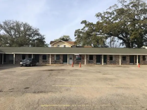 Flamingo Beach Inn 5