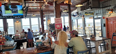 Restaurant near Flamingo Beach Inn